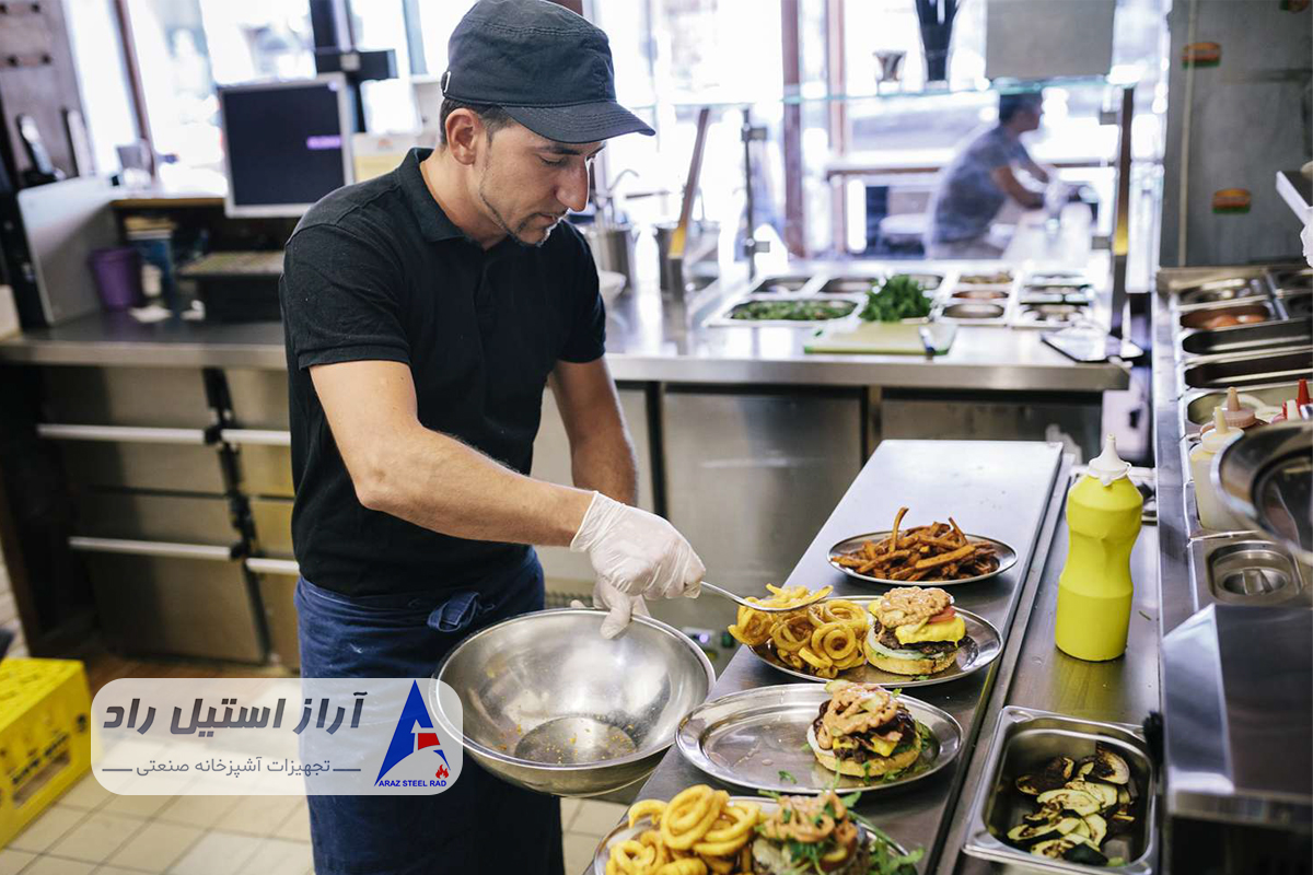 تجهیزات آشپزخانه صنعتی در فست فود